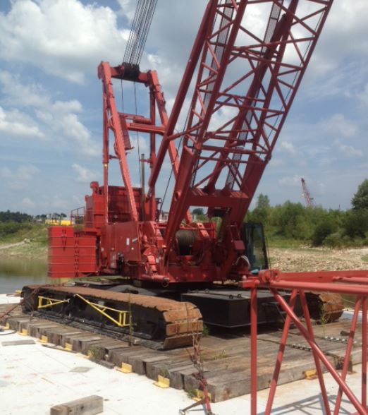 Manitowoc 2250 300 Ton Lattice Crawler Crane Traylor Equipment
